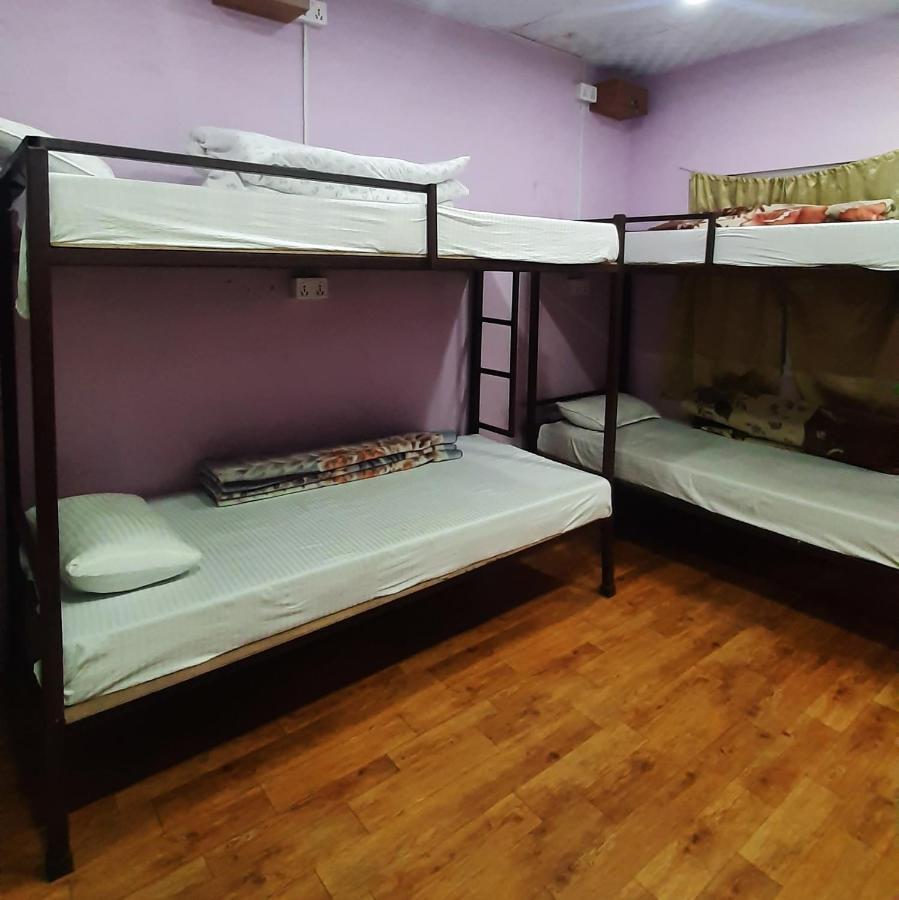 פוקהרה Margik Backpackers Hostel מראה חיצוני תמונה