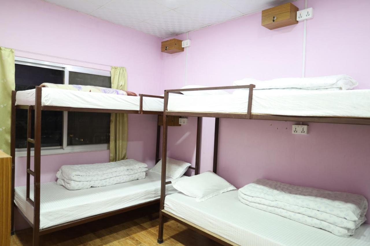 פוקהרה Margik Backpackers Hostel מראה חיצוני תמונה